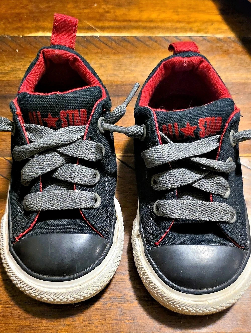 Converse Chuck Taylor All Star Street Slip Toddler Black & Red Sneakers